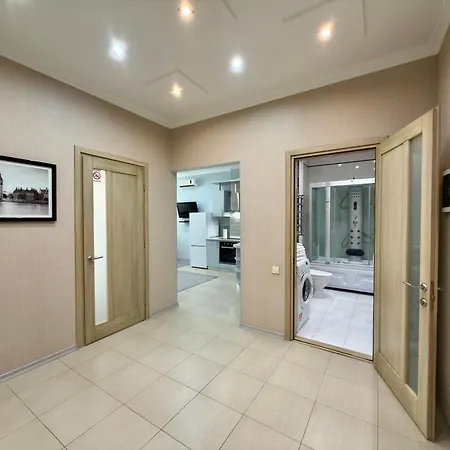 Apartment Persha Perluna 14 *