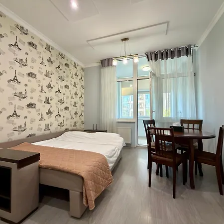 Apartment Persha Perluna 14